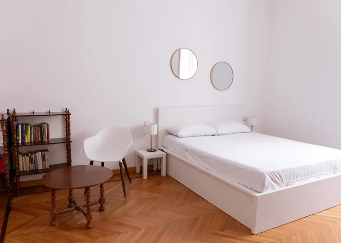Stylish Walking Distance Duomo Mirable Pm Mailand