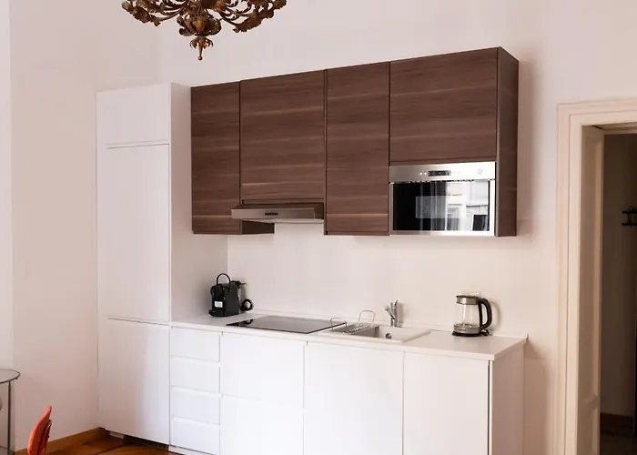 Stylish Walking Distance Duomo Mirable Pm Apartment